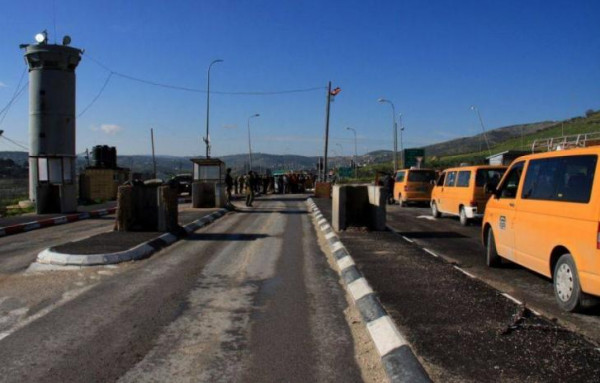 الاحتلال يُغلق حاجز حوارة العسكري جنوب نابلس
