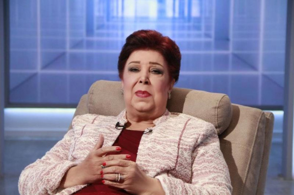 نقيب المهن التمثيلية يحسم الجدل حول وفاة رجاء الجداوي