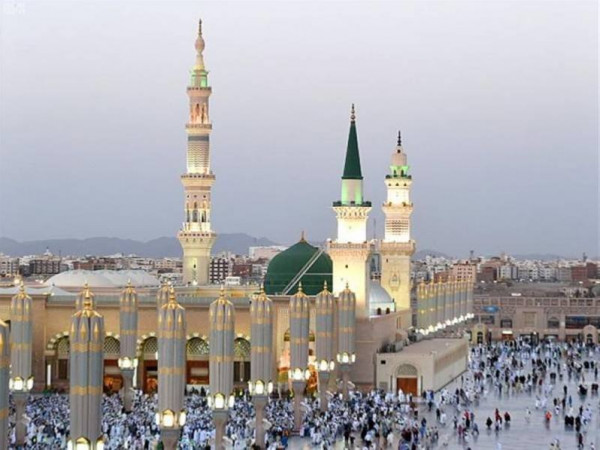 السعودية تُقرر فتح المسجد النبوي وتعتمد خطة جديدة