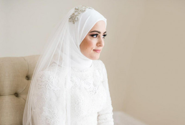 طرحات زفاف صيفية للمحجبات