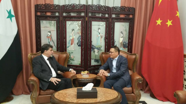 السفير عبد الهادي يضع سفير الصين بصورة آخر المستجدات في فلسطين