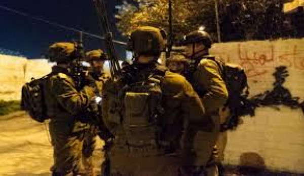 الاحتلال يشن حملة مداهمات واعتقالات في القدس