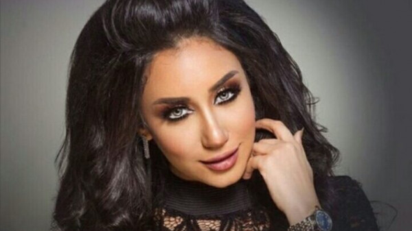 هل تٌحاول حنان رضا العودة للأضواء بـ"صورة فاضحة" أرسلتها لصديقتها بالخطأ؟