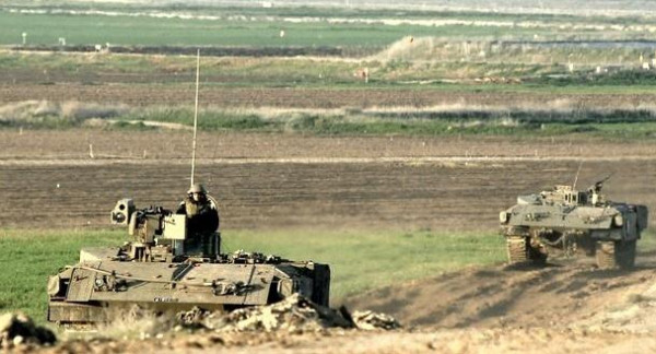 الاحتلال يُهاجم الصيادين في بحر غزة ويتوغل شرقي خانيونس