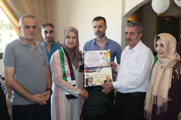 "دائرة الأشبال والزهرات" تكرم أوائل الطلبة المتفوقين بغرب غزة