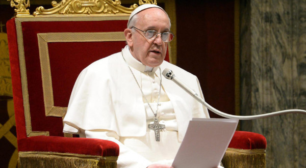 البابا فرنسيس يكسر صمته بشأن إعادة تحويل آيا صوفيا إلى مسجد
