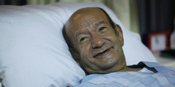 "اعتبروني اعتزلت".. لطفي لبيب يكشف تفاصيل وضعه الصحي بعد إصابته بجلطة
