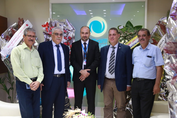 جامعة الأزهر تقدم التهنئة  لمدير عام إقليم غزة بشركة الاتصالات الفلسطينية