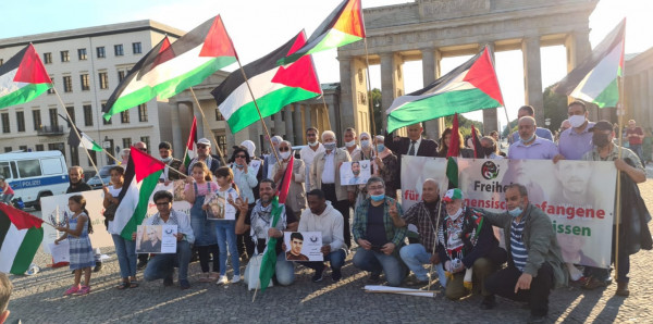 هيئة المؤسسات والجمعيات الفلسطينية والعربية في برلين تنظم وقفة مساندة ودعم للأسرى