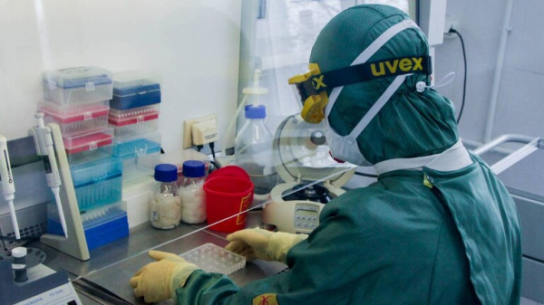 روسيا: 5765 حالة إصابة جديدة و77 وفاة بفيروس (كورونا) خلال 24 ساعة