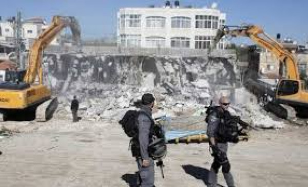 الاحتلال يهدم منزلاً في خربة بيت إسكاريا جنوب بيت لحم