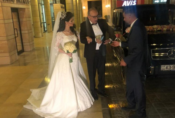 شاهد: الإعلامية عبير الزبن تتزوج بمباركة حكومية