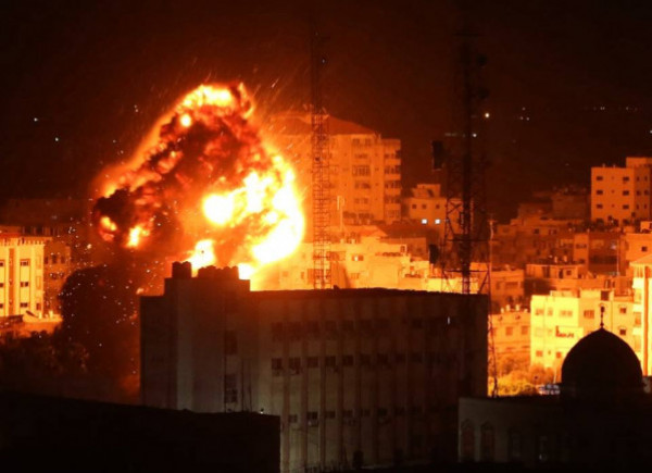 المدفعية الإسرائيلية تقصف عدة نقاط للضبط الميداني بقطاع غزة
