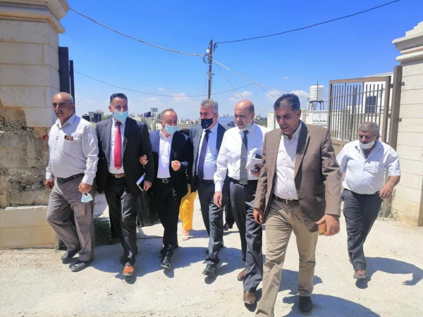 الصالح يطلع على احتياجات هيئات محلية في شمال محافظة الخليل