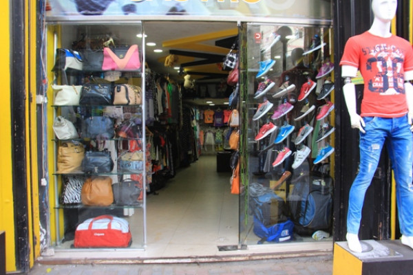 بشكل جزئي.. داخلية غزة تحدد آلية فتح المحلات التجارية اليوم السبت