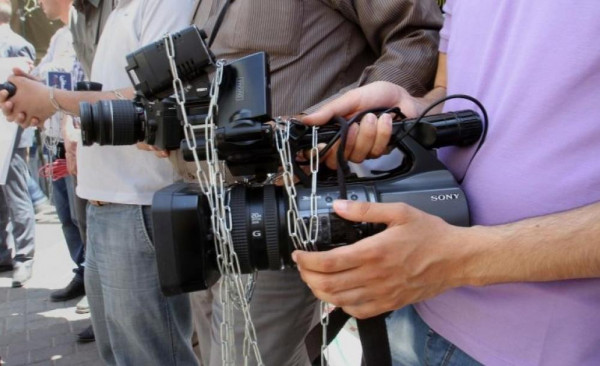الأطر والمؤسسات الصحفية تُوجه نداءً عاجلًا لدعم الإعلام المحلي
