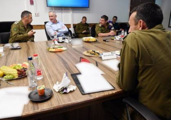 إسرائيل: غانتس يوعز لقيادة الجيش بالاستعداد لإنشاء مستشفى ميداني