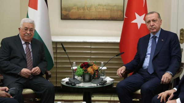 تفاصيل اتصال هاتفي بين الرئيسين عباس وأردوغان بشأن الحوار مع حماس ومراقبة الانتخابات