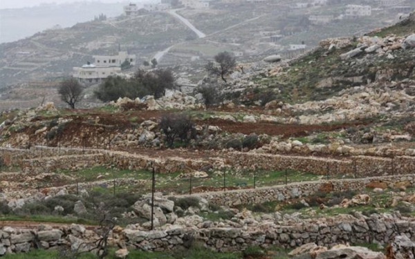 الخليل: سلطات الاحتلال تُصدر أمراً عسكرياً بالاستيلاء على أراض بتل الرميدة