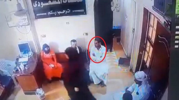 مصر: شاب يصحب زوجته إلى العيادة ويتوفى فجأة في غرفة الانتظار