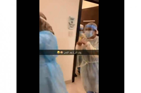 شاهد: السعودية.. ممرضات يؤدين رقصة الأرنب وسط ضجة على (السوشيال ميديا) 9999079691