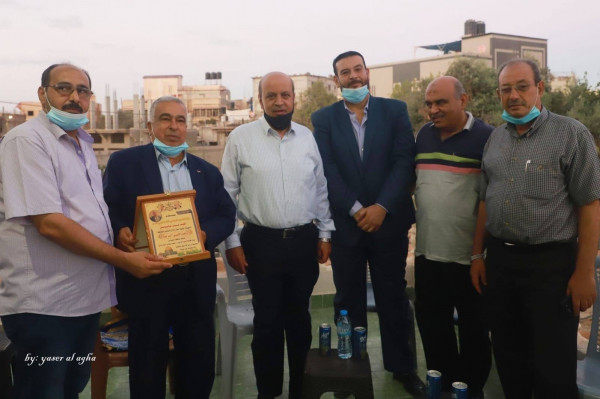 محافظ خانيونس يستقبل وفد من حركة فتح