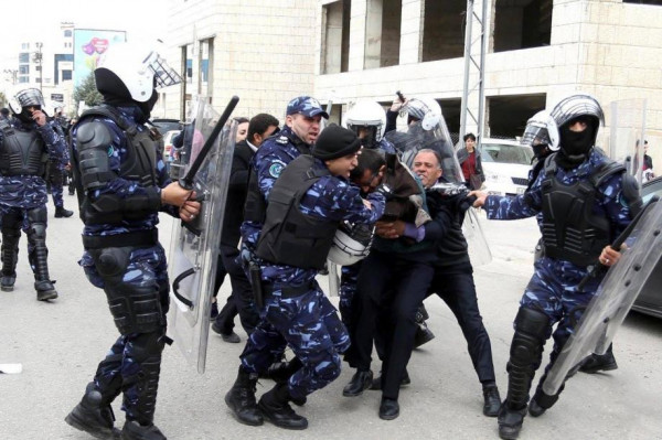 اشتية: سنواصل محاربة الفلتان والفوضى بكافة أشكالها