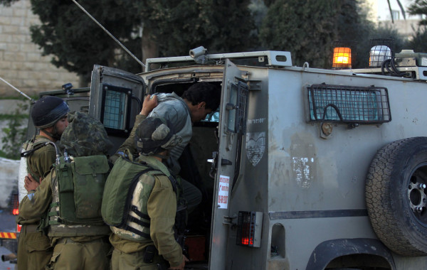 الاحتلال يعتقل عدة مواطنين بالضفة والقدس
