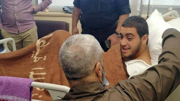 السلطات الاردنية تسمح لوالد "فتى الزرقاء" بزيارته في المستشفى