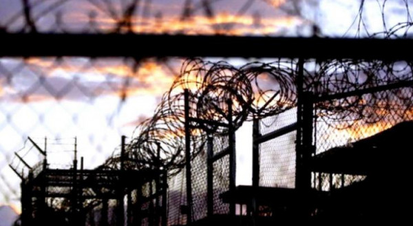 إدارة سجون الاحتلال تنقل 5 أسرى إلى "عوفر" بعد عزل دام قرابة الشهر في"نيتسان الرملة"