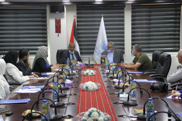 الوزير غنيم يلتقي وزير العدل في إطار بحث التعاون الثنائي