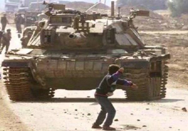 20 عامًا على استشهاد "فارس عودة" الذي واجه دبابة "ميركافاه" بطفولته