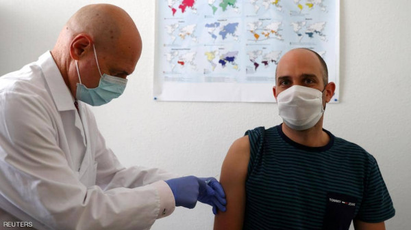 ماذا قال متطوعون تلقوا لقاح (فايزر) بشأن أعراضه الجانبية؟ ماذا قال متطوعون تلقوا لقاح (فايزر) بشأن أعراضه الجانبية؟