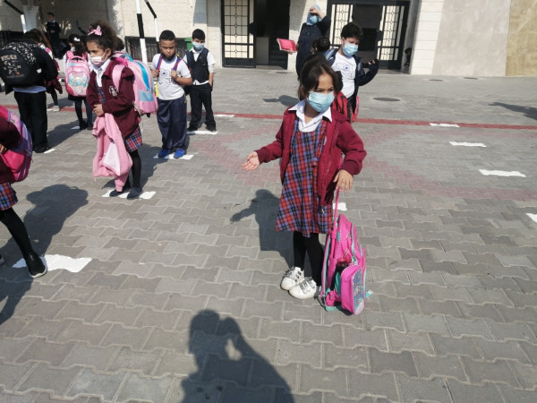 "التعليم" بغزة تكشف حقيقة إغلاق مدرسة خاصة.. وبروتوكول التعامل مع إصابات (كورونا) بالمدارس