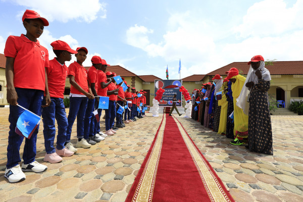 رئيس الوزراء الصومالي يشيد بمشاريع قطر الخيرية النوعية بالصومال
