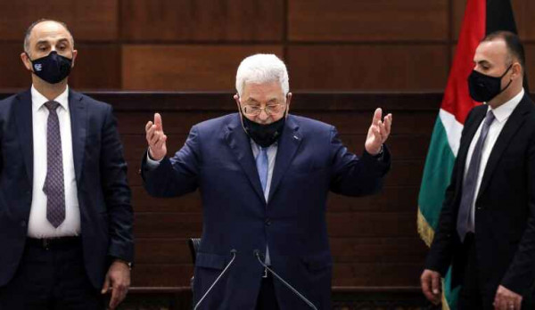 أموال المقاصة ورحيل ترامب يقويان مواقف الرئيس عباس أمام إسرائيل