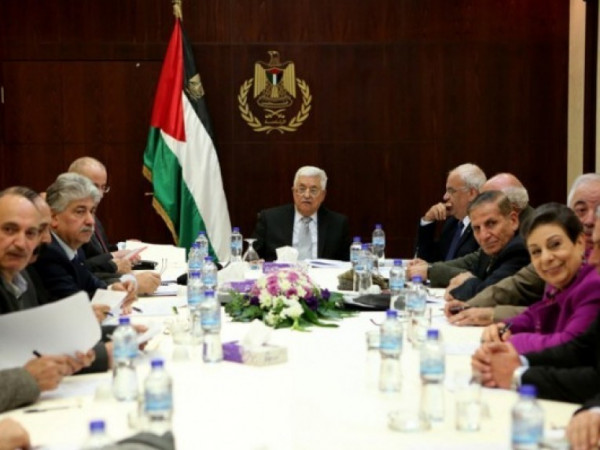 أول تعليق من (حماس) على استقالة عشراوي من اللجنة التنفيذية لمنظمة التحرير