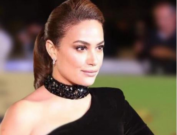 شاهد: هند صبري بملامح مختلفة من دون مكياج