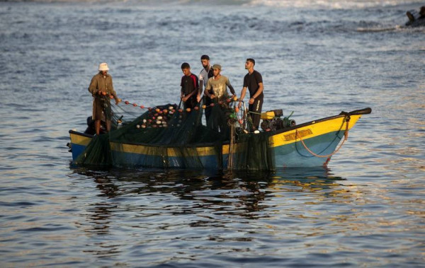 الشرطة البحرية بغزة: السماح للصيادين بالعمل عند الساعة الثالثة فجر الأحد