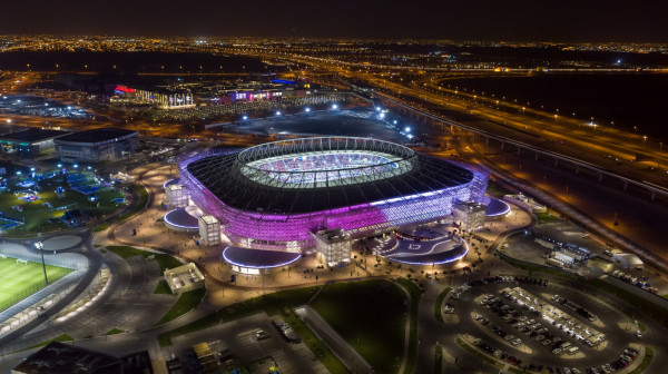 قطر تقود كرة القدم إلى بر الأمان وسط تقلبات الجائحة العالمية