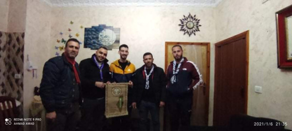 مجموعة عائدون الكشفية تهنئ غسان أبو هشهش بتحرره من سجون الاحتلال