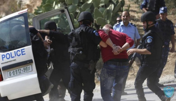 الخليل: الشرطة تقبض على مشتبه به بالقتل بحادثة العام الماضي
