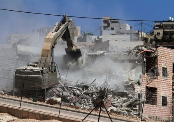 السلطات الإسرائيلية تهدم منزلين قيد الإنشاء في قلنسوة بأراضي الـ 48