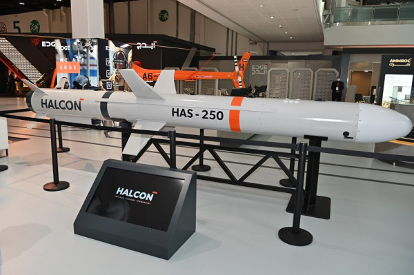 هالكن" تكشف النقاب عن أول صاروخ كروز مضاد للسفن في آيدكس 2021