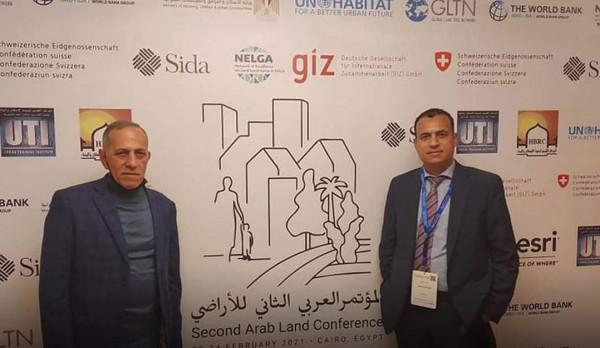 رئيس بلدية عبسان الكبيرة يشارك في المؤتمر العربي الثاني للأراضي