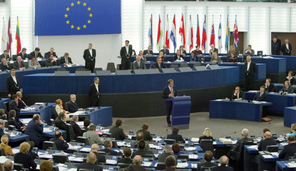 حماس ترحب برسالة جماعية لـ 422 نائبًا بالبرلمان الأوروبي بشأن الانتهاكات الإسرائيلية