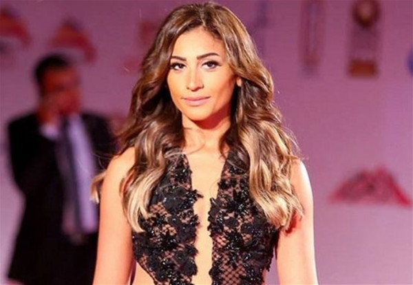 دينا الشربيني تلمّح إلى خيانة عمرو دياب.. فما القصة ؟
