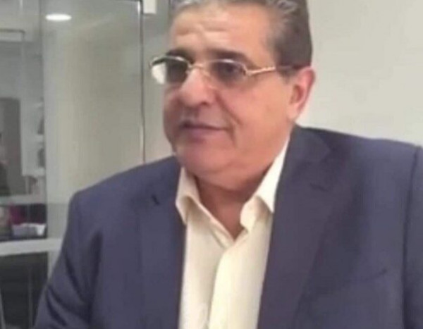 الرئيس عباس يهاتف عائلة الدكتور ضرغام أبو رمضان معزياً بوفاته