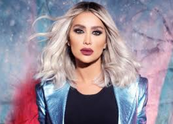 شاهدي: صيحات فساتين الزفاف بوحي من مايا دياب