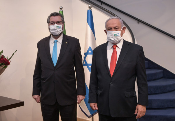 نتنياهو يدعو الرئيس البرازيلي لزيارة إسرائيل